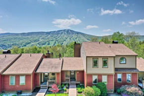 Timber Creek Townhome with 2 Decks and Mtn Views!